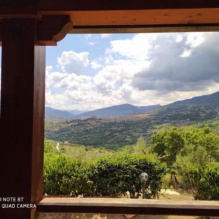 Room In Casa Castiglia A Woodhouse With Beautiful View Close Madonie Park Castelbuono  Bagian luar foto